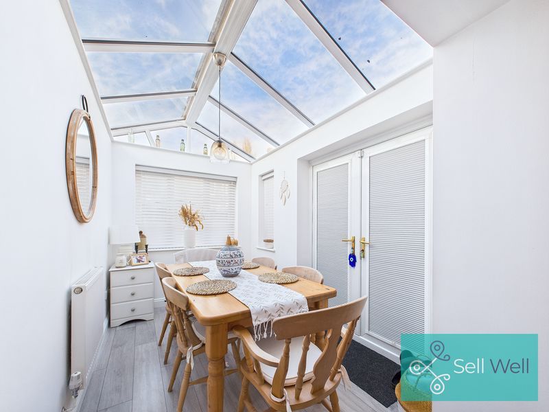 Property photo 3 of 22 Dining Space