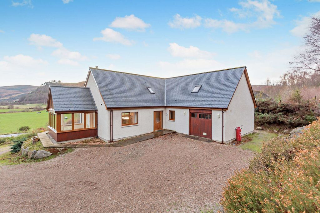 Property photo 2 of 28 Marsaili