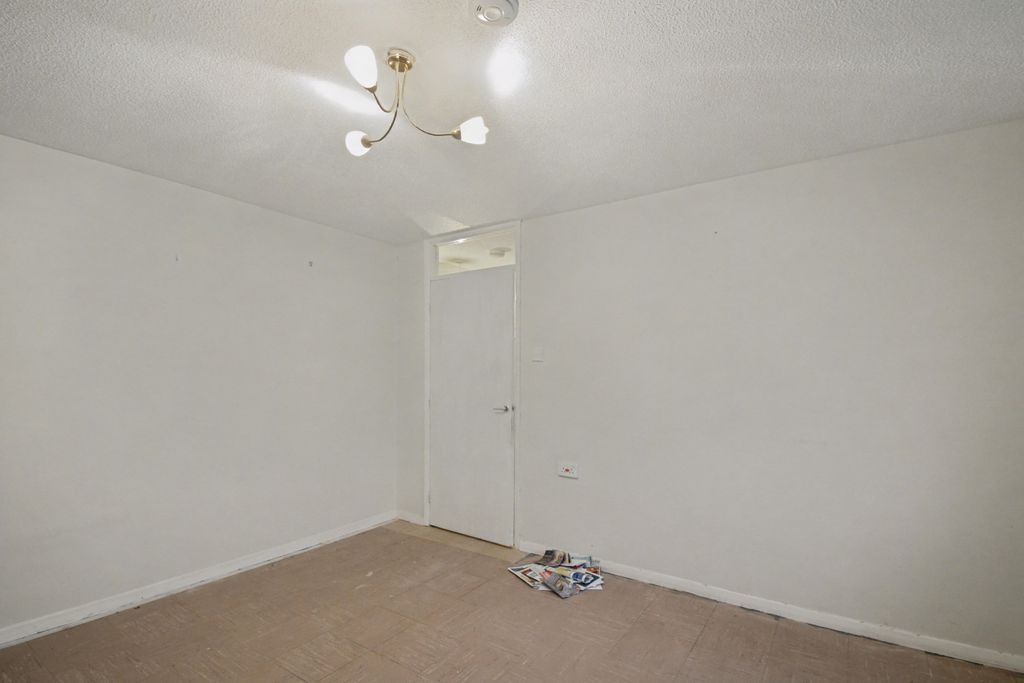 Property photo 3 of 12 56 Cranfield Way, Buckden, St. Neots, Cambridgeshire, Pe19 5Tj