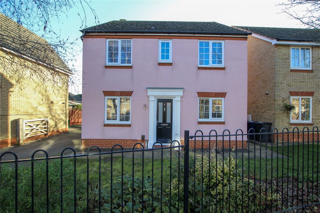 Property photo 1 of 23 Front Aspect.