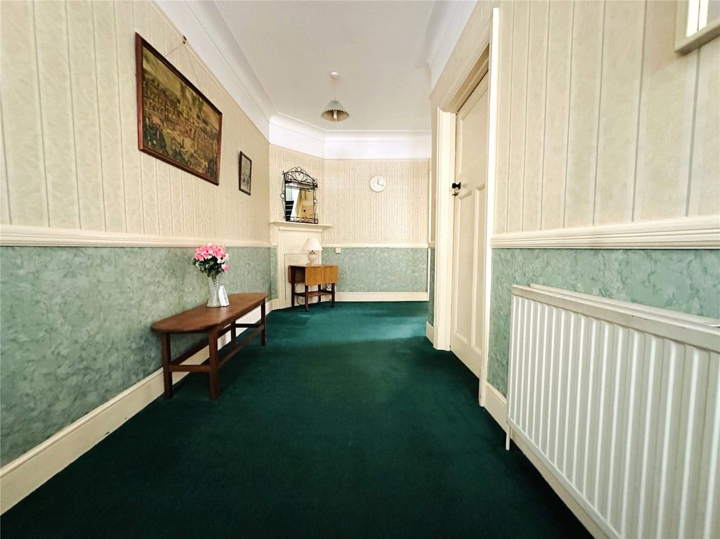 Property photo 3 of 17 Picture No. 16