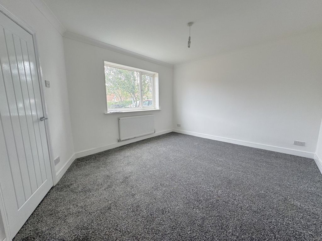 Property photo 3 of 14 Img_3513