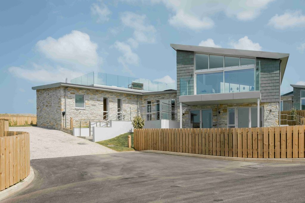 Property photo 1 of 28 Tresco