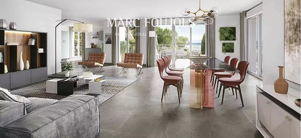 Property photo 1 of 5 Luxurious Apartment In Le Cannet With Stunning Views