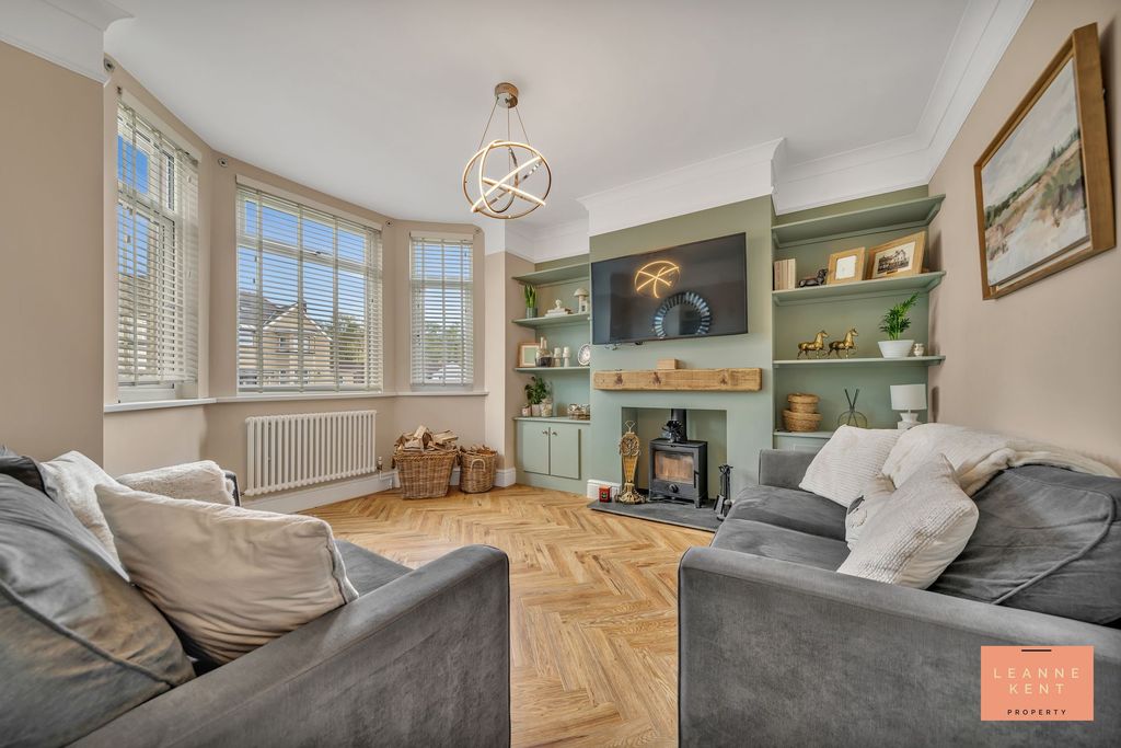 Property photo 3 of 50