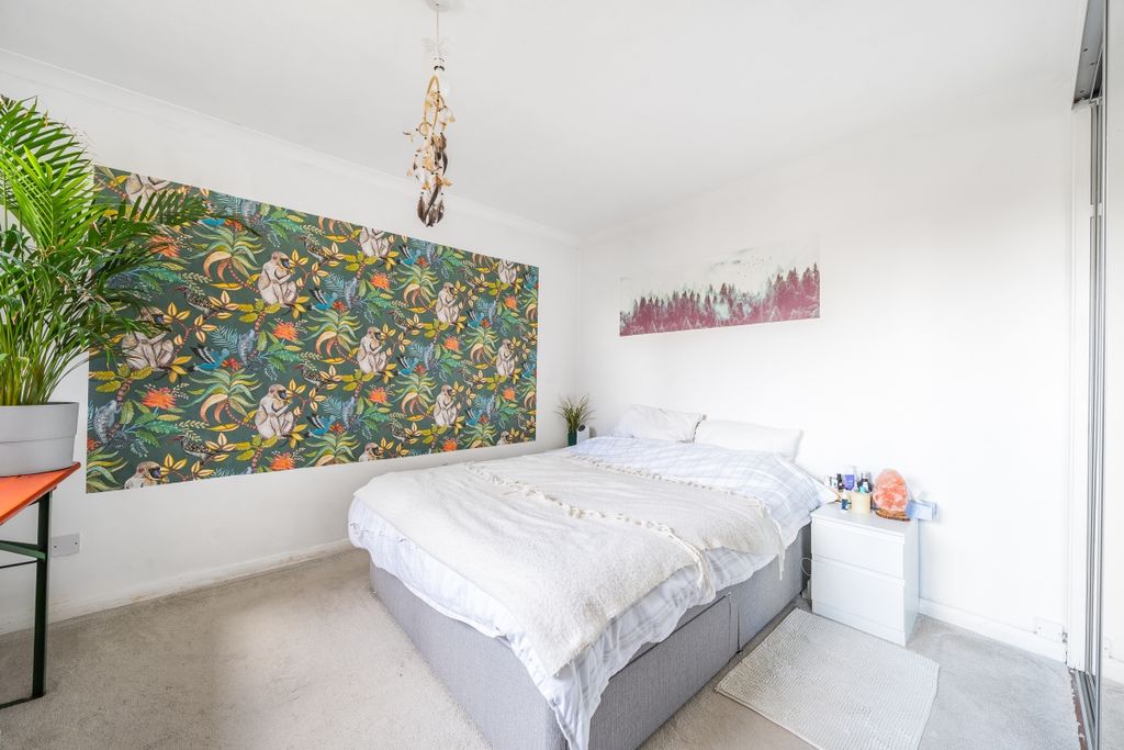 Property photo 3 of 13 1231013 (5)