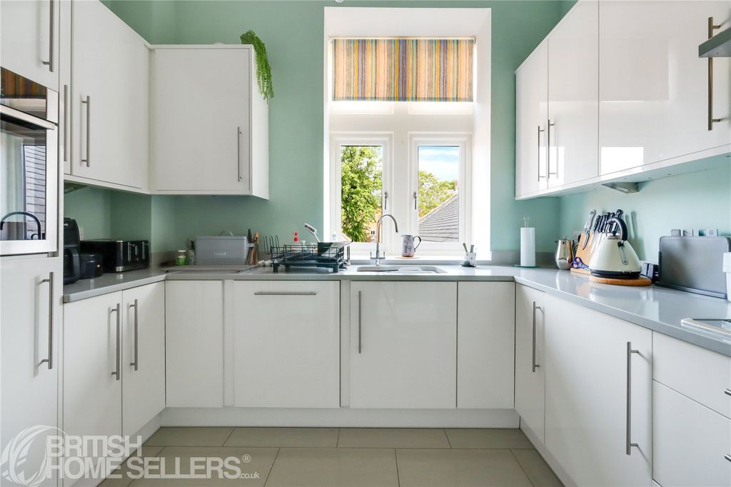 Property photo 2 of 13 Picture No. 04