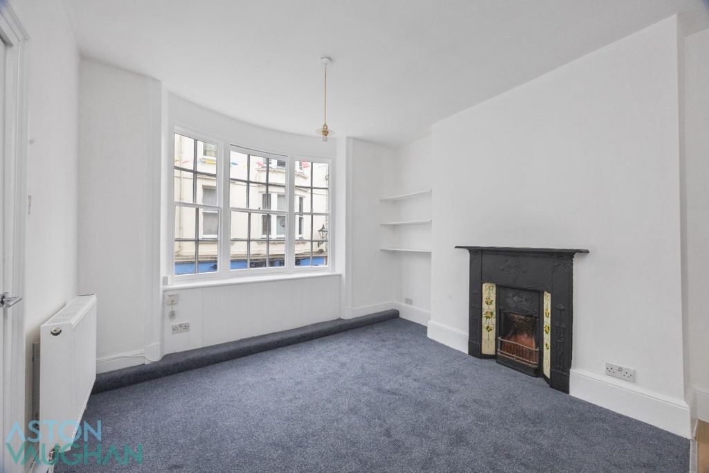 Property photo 2 of 12 4619481