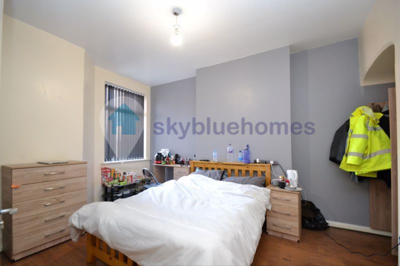 Property photo 3 of 7 Photo 2