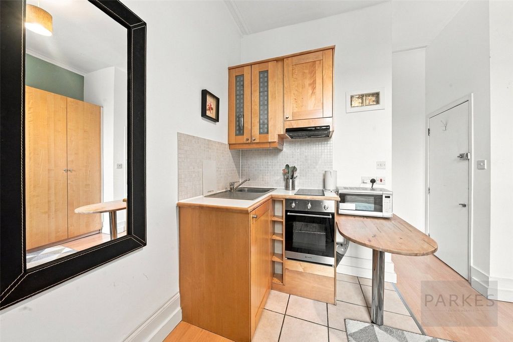 Property photo 2 of 8 Picture No. 07