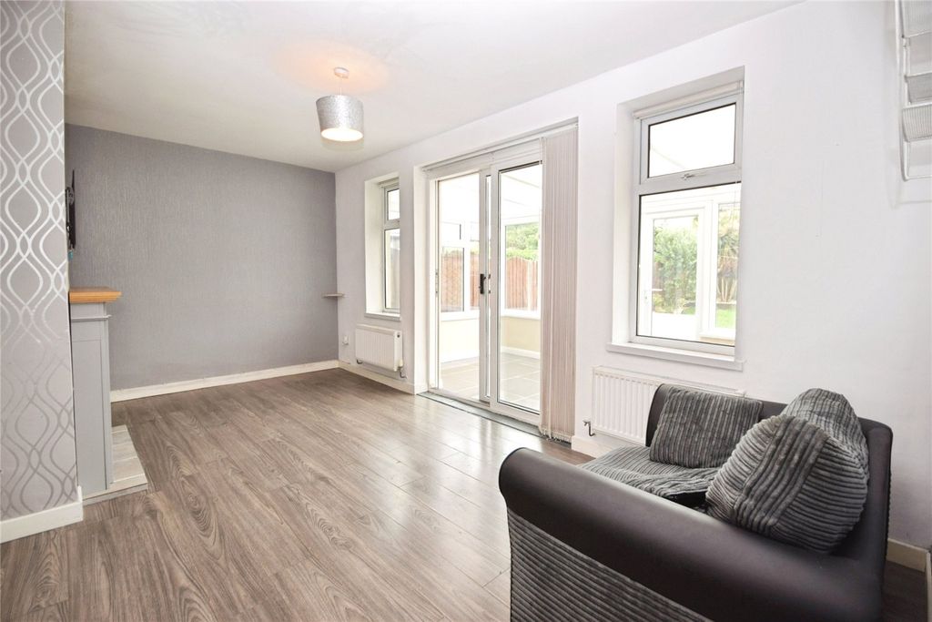 Property photo 3 of 16 Picture No. 04