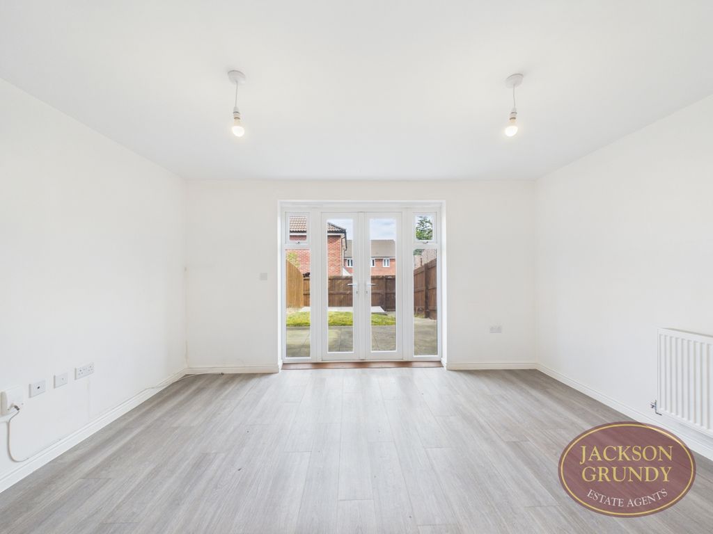 Property photo 2 of 15 Photo 8