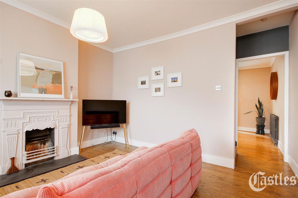 Property photo 2 of 24