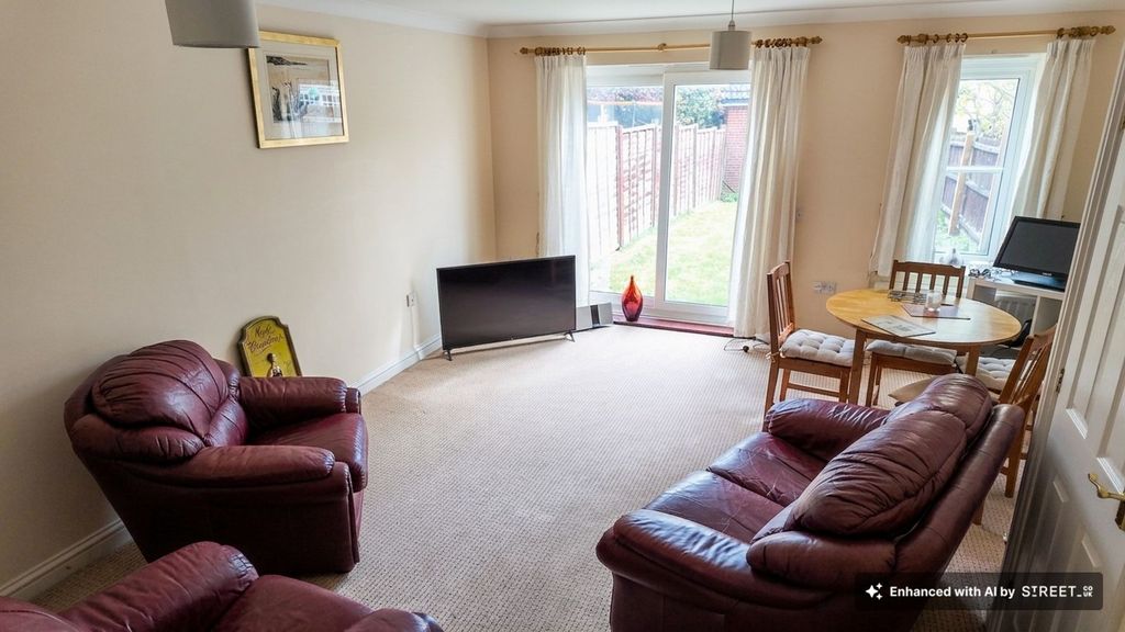 Property photo 3 of 7