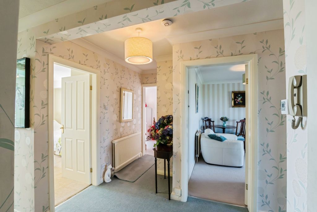 Property photo 2 of 18 Pbox-Img.Jpg
