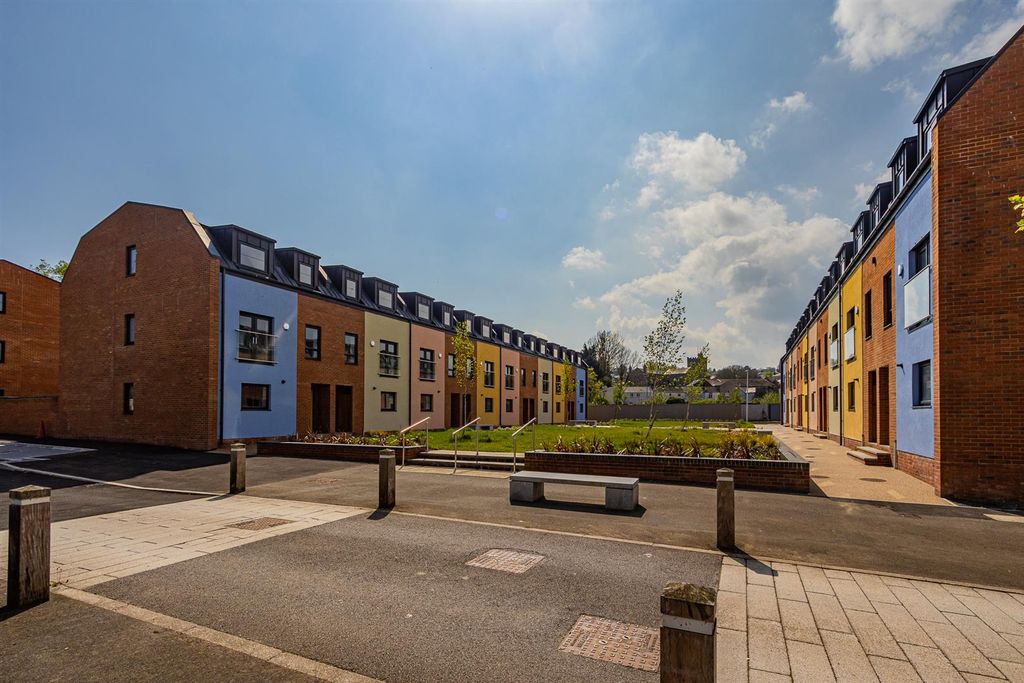 Additional image 16 of 4 bed town house for saleSevern Gardens, Chepstow, Chepstow NP16