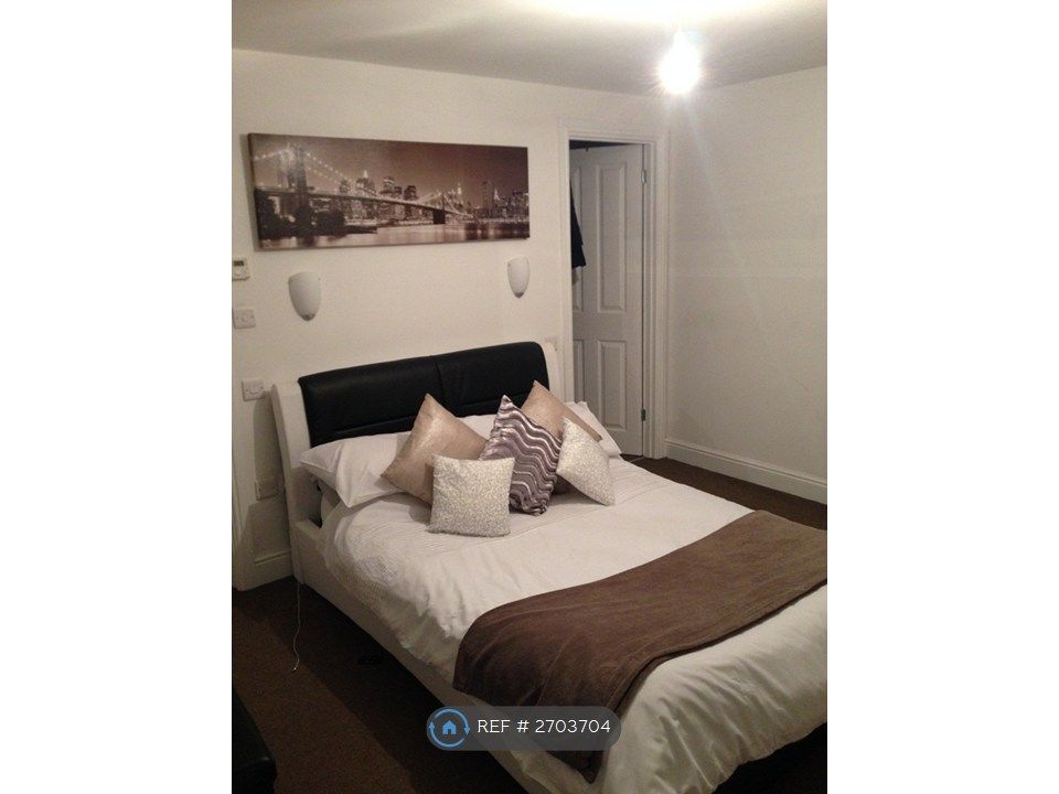 Property photo 3 of 4