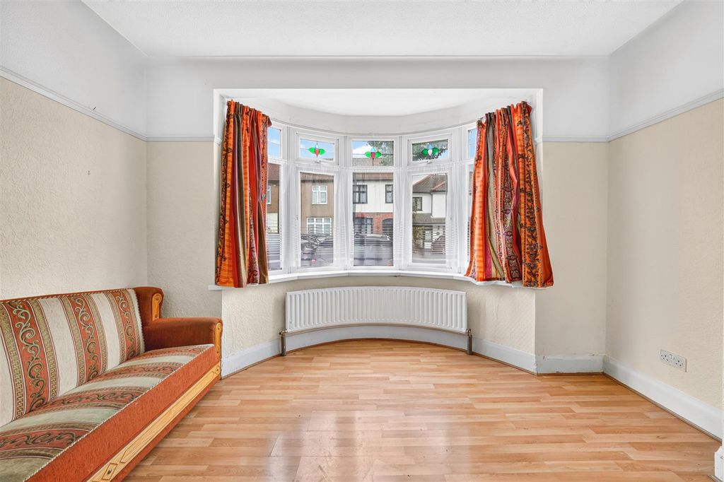 Property photo 3 of 22 8.Jpg