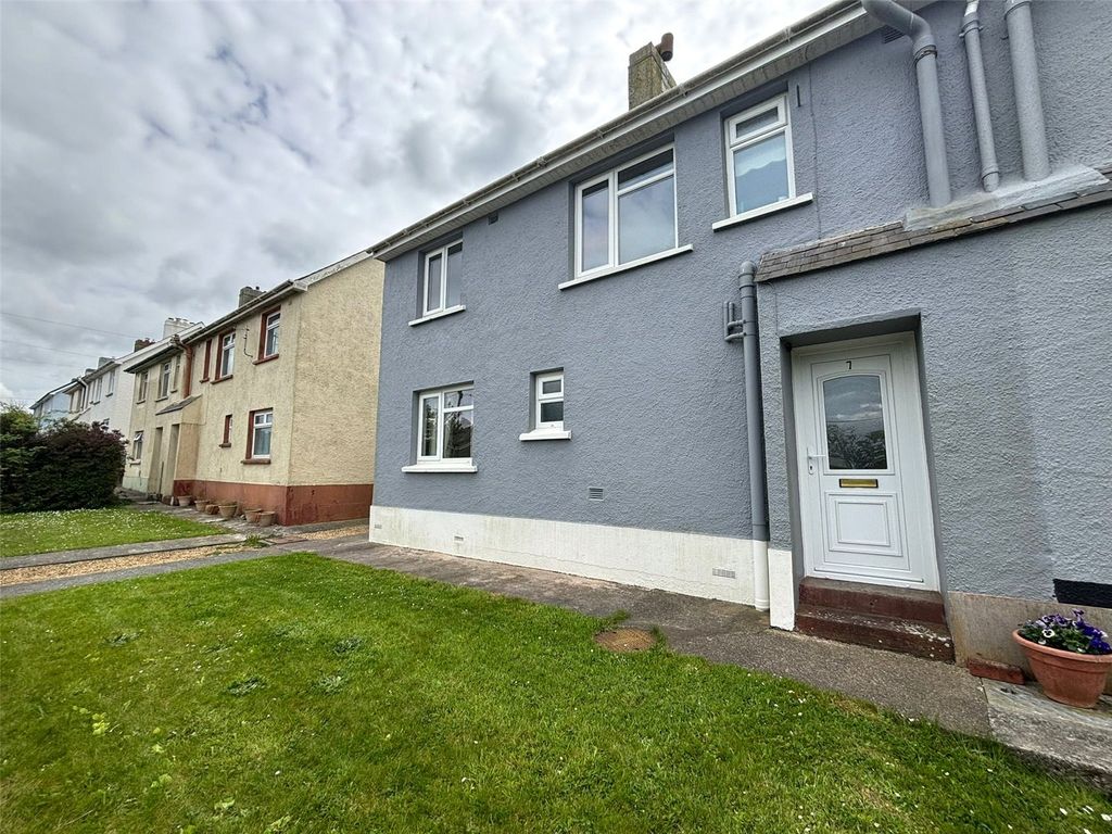 Property photo 2 of 28 Picture No. 03