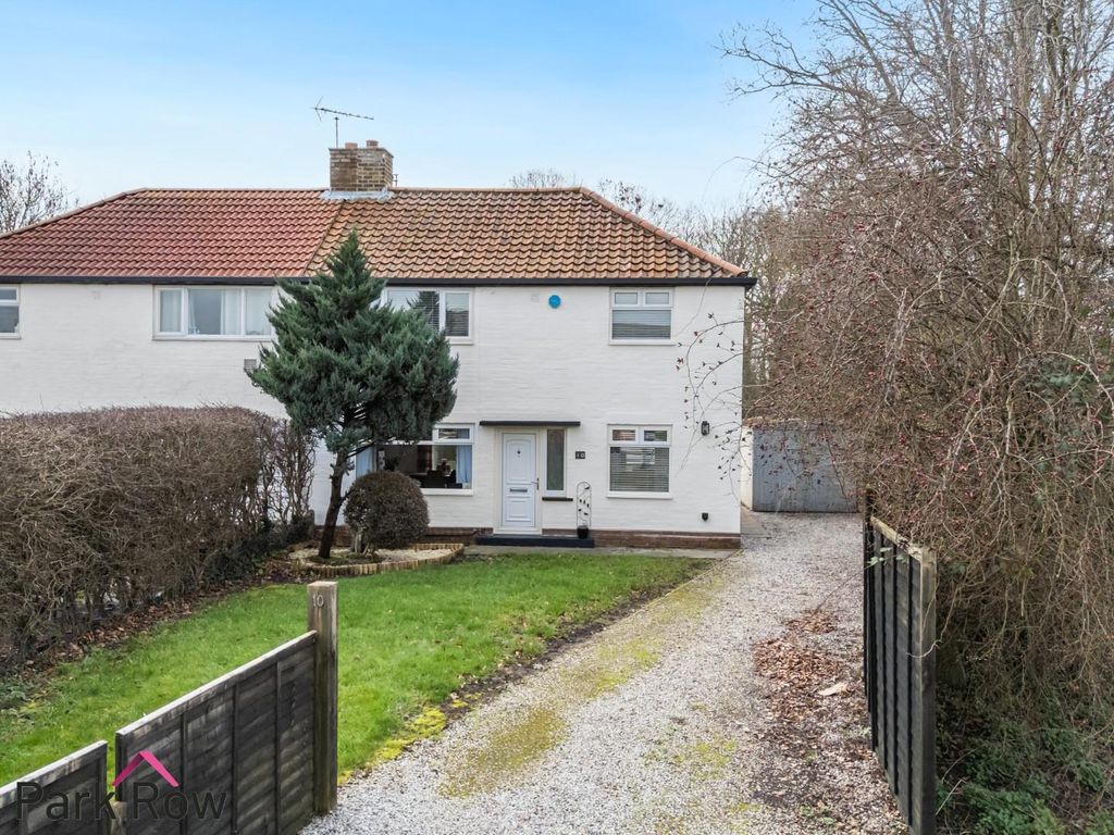 Property photo 1 of 25 Front