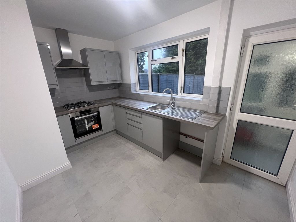 Property photo 2 of 11 Picture No. 19