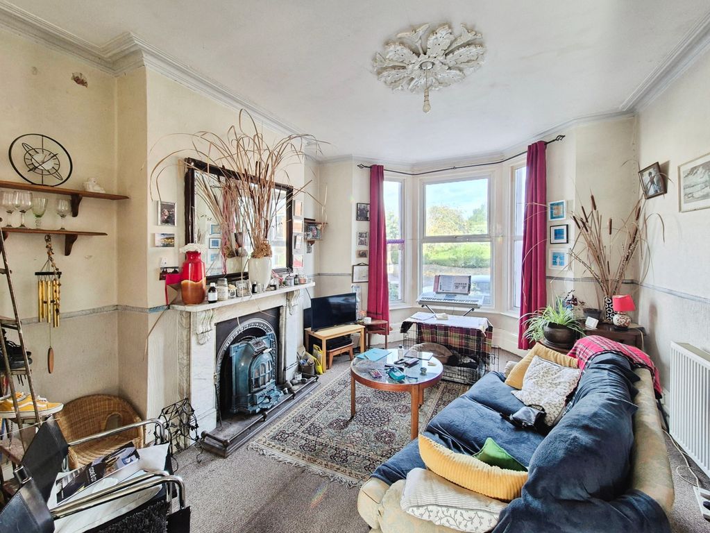 Property photo 2 of 20 51687c9E-20251021_124001