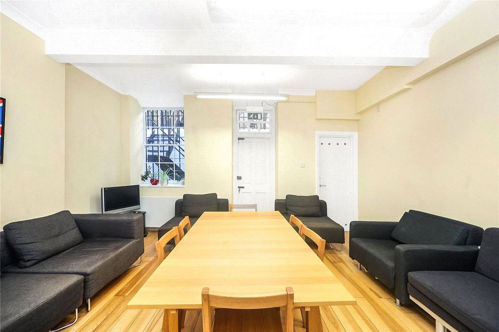 Property photo 3 of 13 Picture No. 28