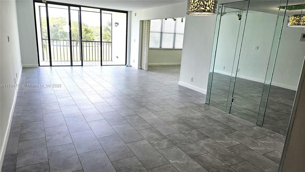 Property photo 2 of 20 <Alttext/>