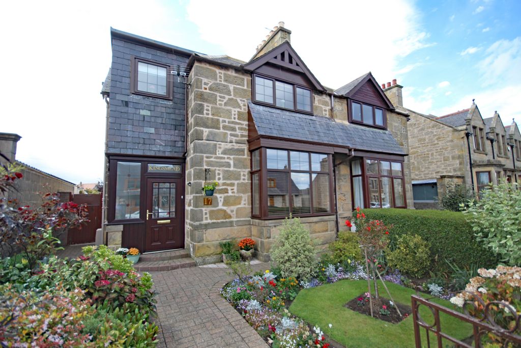 Property photo 1 of 31