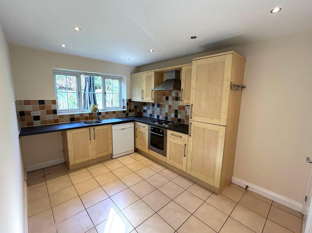 Property photo 3 of 17 Picture No. 26