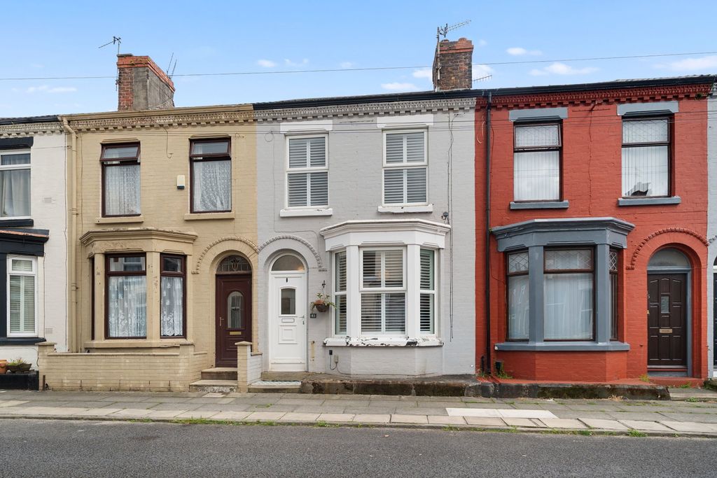 Property photo 1 of 32