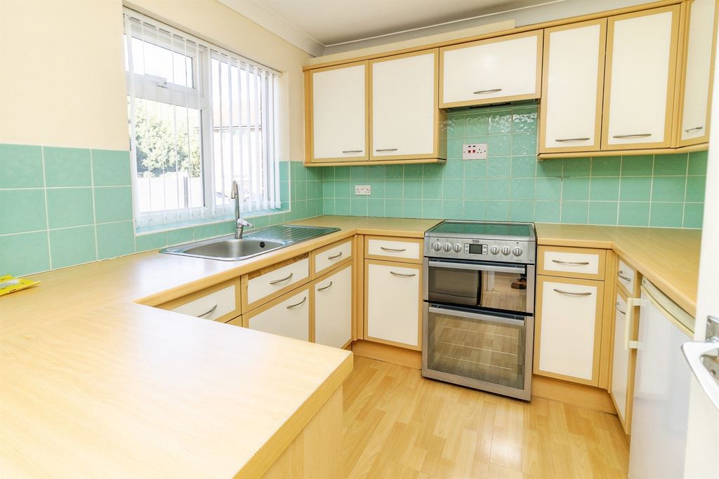 Property photo 2 of 15