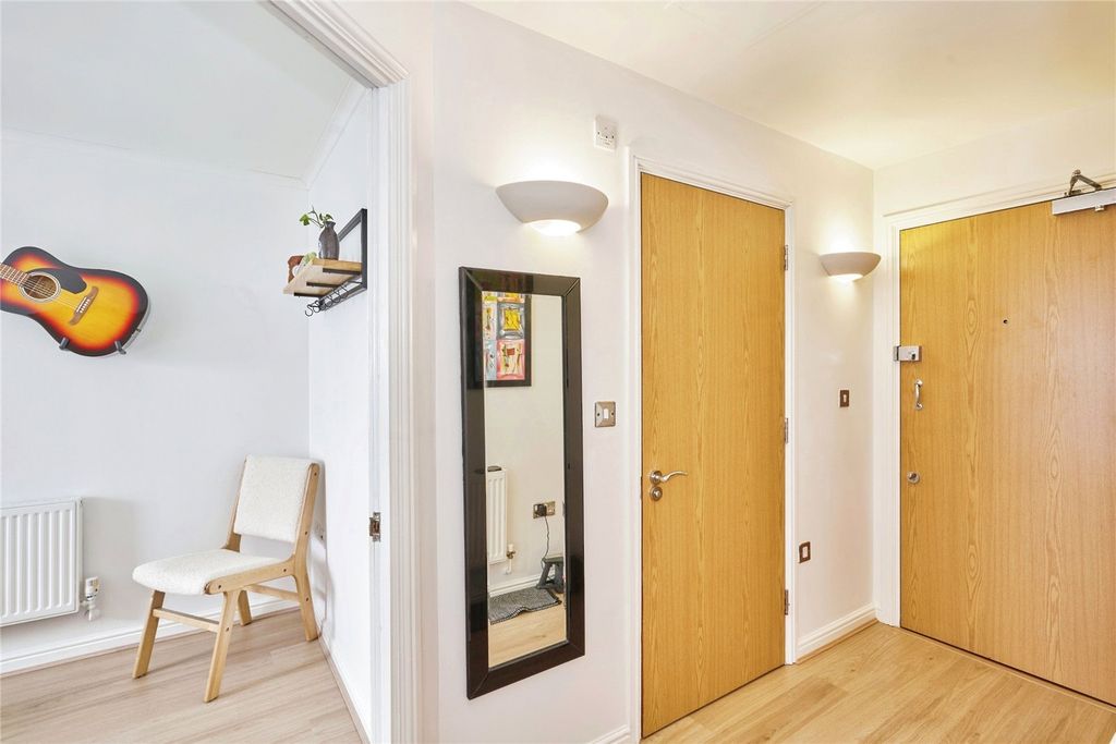 Property photo 2 of 10 Picture No. 24