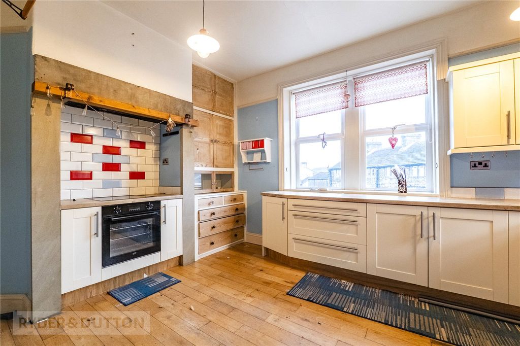 Property photo 2 of 18 Kitchen/Diner