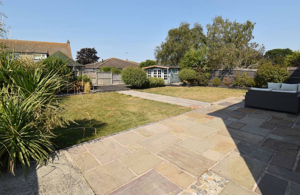 Property photo 3 of 38