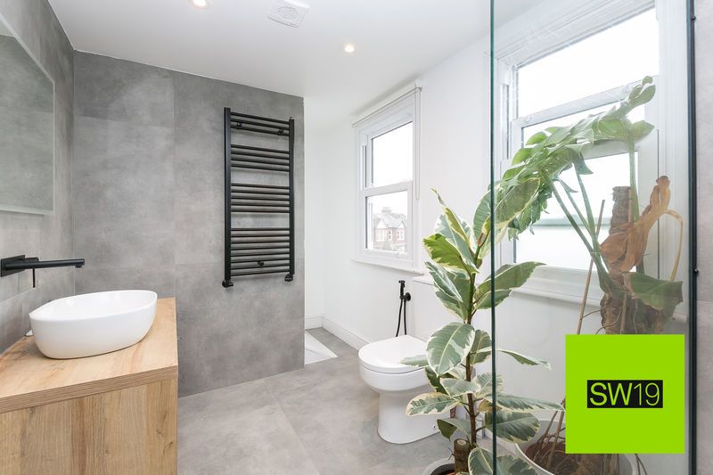 Property photo 2 of 16 Photo 10