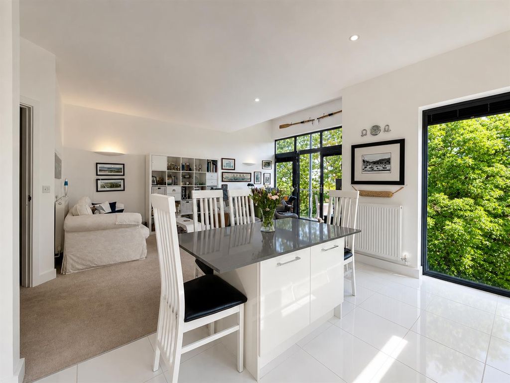 Additional image 7 of 2 bed flat for saleSt. Marys Drive, Brixham TQ5