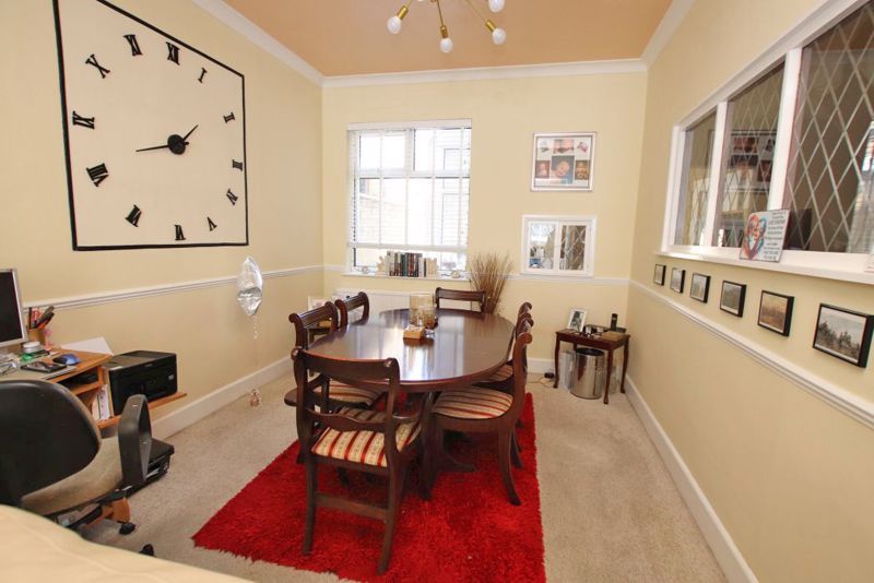Property photo 3 of 11 Dining Room