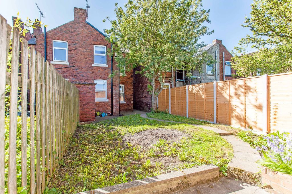 Property photo 2 of 13