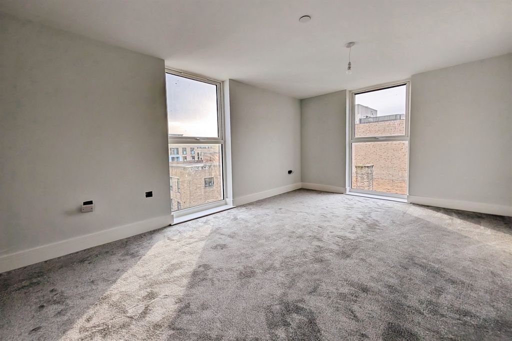 Property photo 2 of 4 (Email)