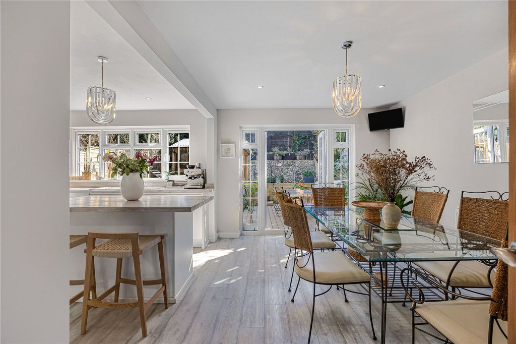 Property photo 2 of 21 Picture No. 6