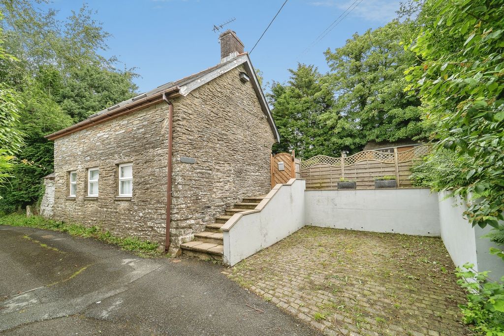 Property photo 1 of 19 Pbox-Img.Jpg