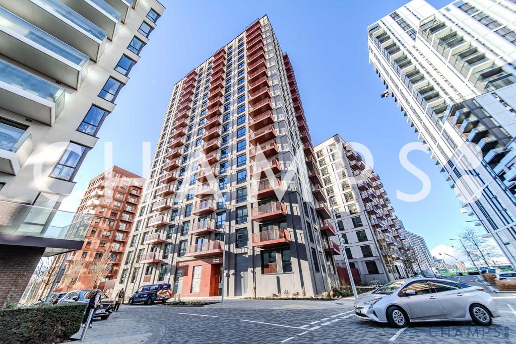 Property photo 1 of 5 2 Bed Flat To Rent Bella House, London Se10