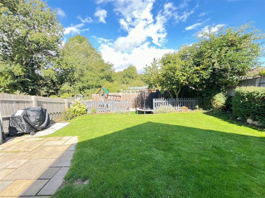 Property photo 2 of 32 Picture No. 42