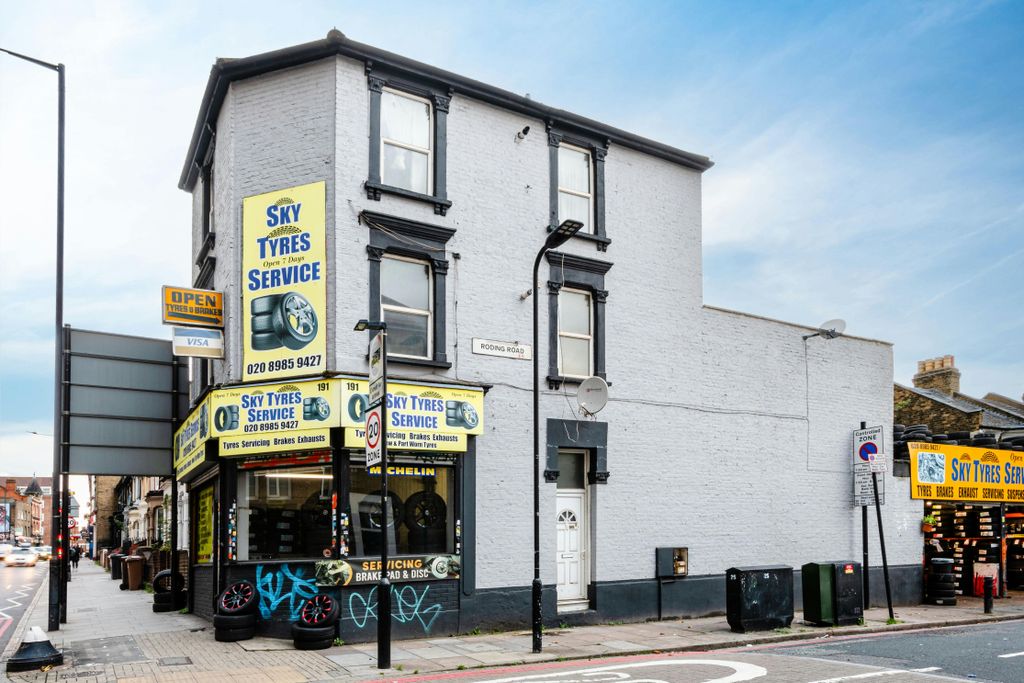Property photo 2 of 19 Homerton High St 191  Low Res 1.Jpg