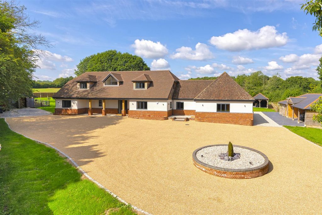 Property photo 1 of 54 01.