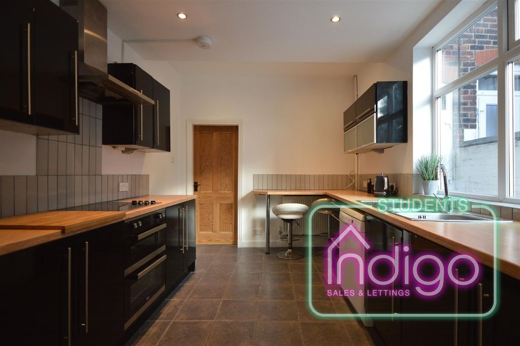 Property photo 1 of 12 Dsc_0693.Jpg