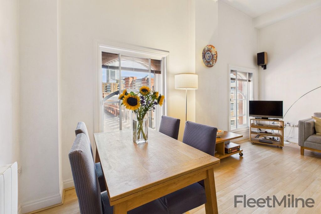 Property photo 3 of 23 Living/Dining Room