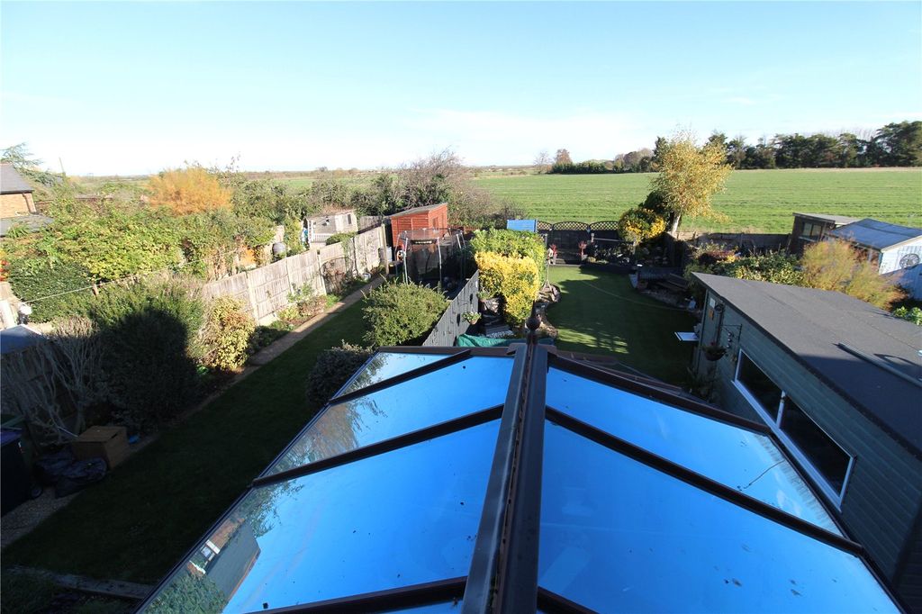 Property photo 2 of 17 Picture No. 02