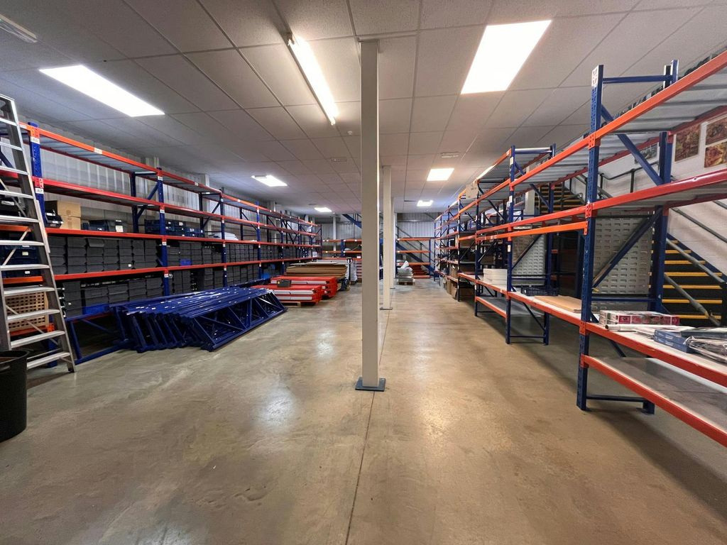 Property photo 2 of 14 3.Jpeg